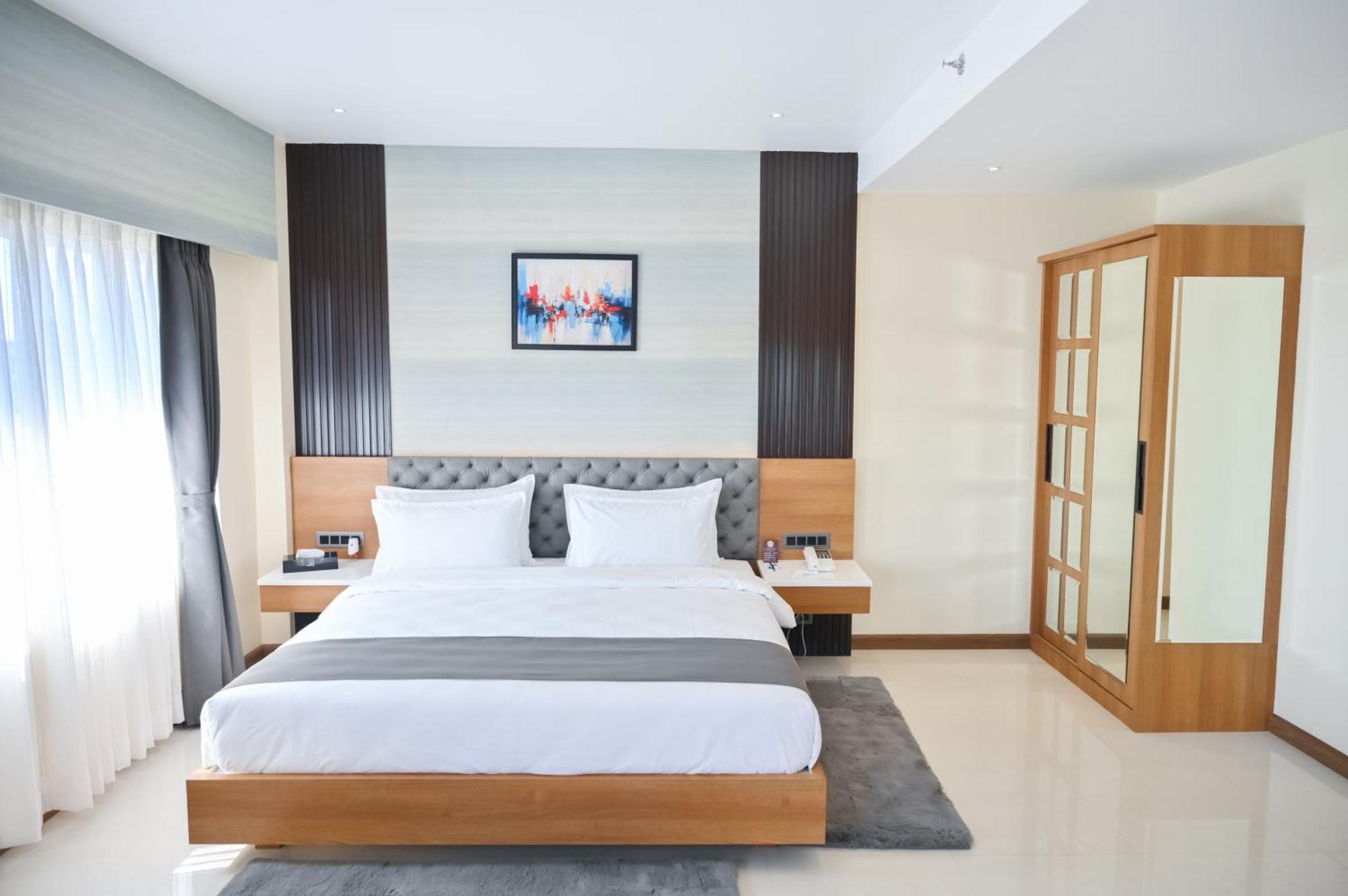 Hotel Barak View Residency Silchar Bagian luar foto