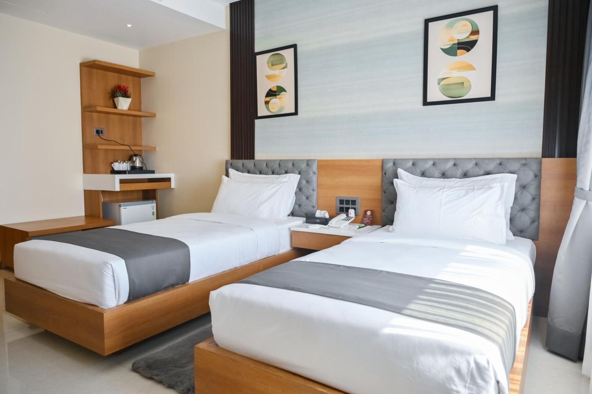 Hotel Barak View Residency Silchar Bagian luar foto